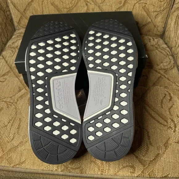 NEW adidas NMD R1Vapour Pink/Light Onix Women's Size 10‎ 2017 BY3059
